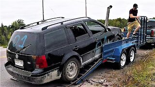 Demolition car tow becomes complete comedy show