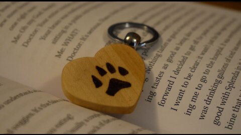 Making Wooden Paw Keychain _Pyrography