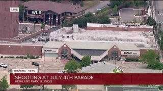 Police respond to shooting at July 4 parade in Chicago suburb of Highland Park