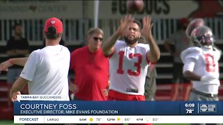 Mike Evans Foundation gives back to Tampa Bay community