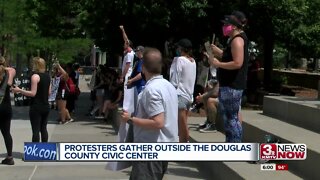 Omaha Mayor addresses protesters outside of city hall