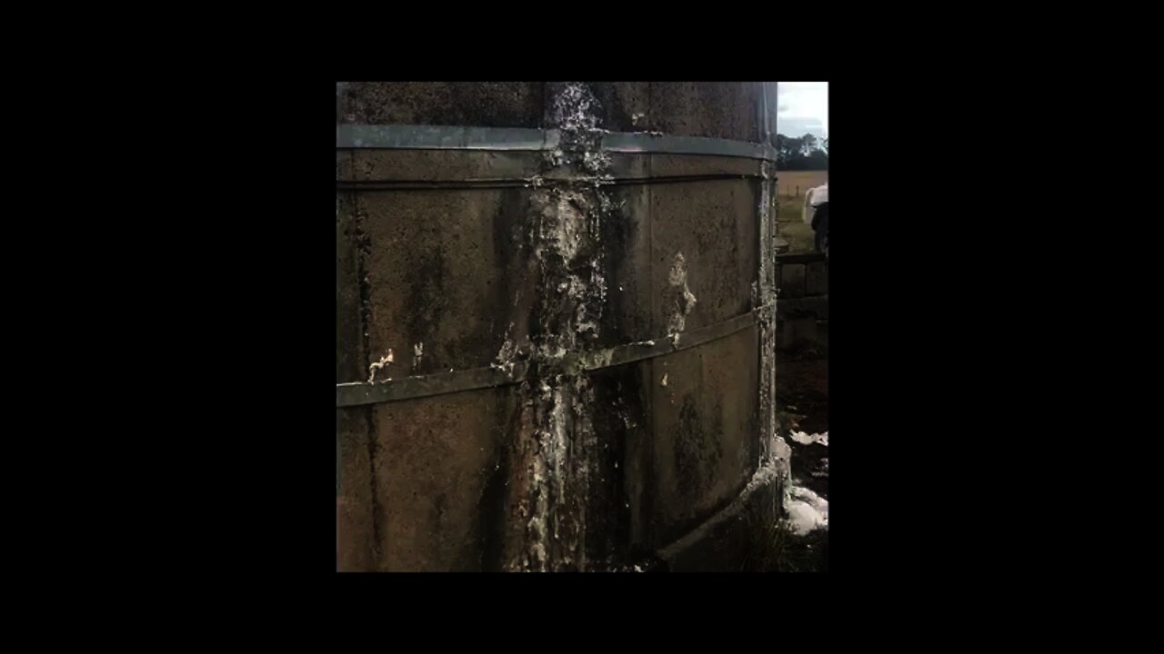 leaking concrete water tank repair process this video shows how to repair leaking tanks.