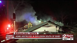 Explosion destroys home in Leonard
