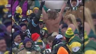 Wisconsin wilderness expert gives tips to help Packers fans stay warm during Saturday's playoff game