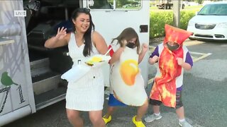 Food Truck Friday: Three Little Birds Breakfast Truck bacon and eggs dance party