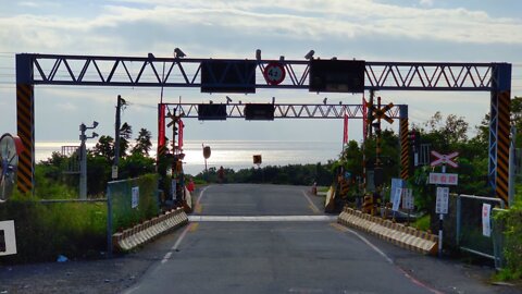 Taimali Railway Crossing 🇹🇼 (2021-11)