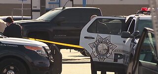 Vegas police investigate shooting in Walmart parking lot
