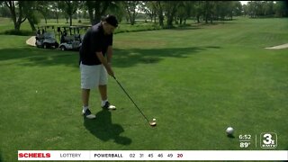 Visually impaired Nebraska golfers get chance to experience the game