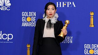 Awkwafina Makes History At The Golden Globes