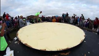 Nouveau record du monde: la plus grande tarte au citron meringuée a été réalisée en Floride