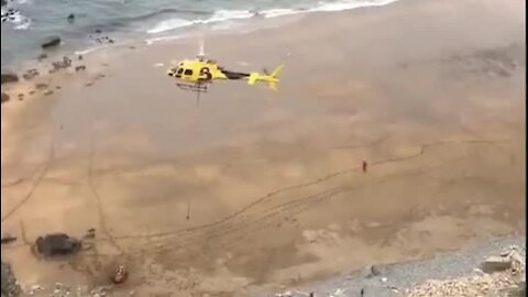 Toro resgatado de helicóptero, Espanha,