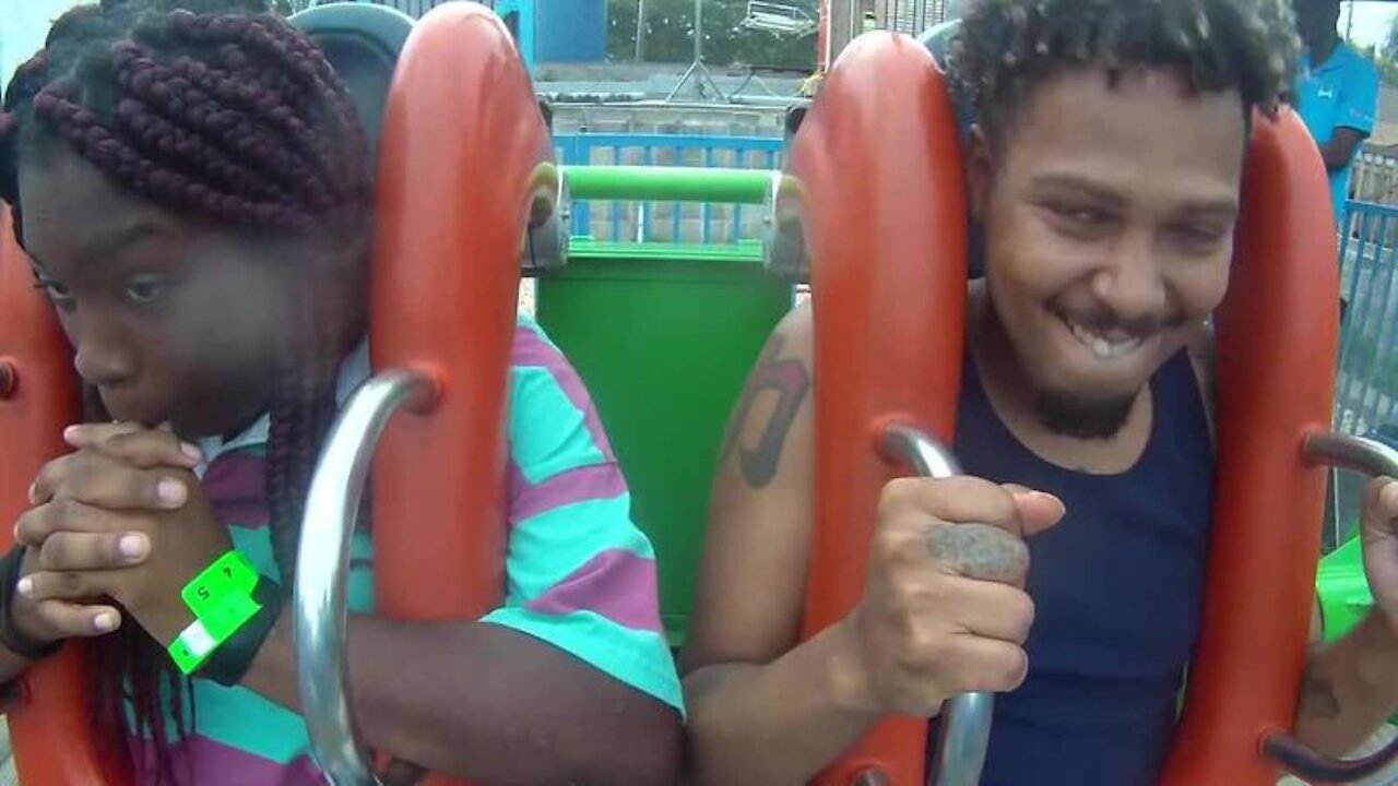 Guy Passes Out Screaming On Slingshot Ride 5034