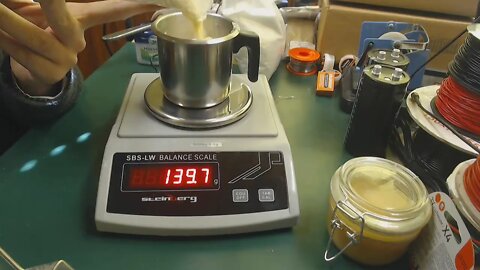 Como fazer fluxo em pasta à base de resina