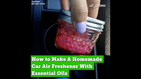 How to Make Homemade Car Air Fresheners With Essential Oils