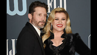 Kelly Clarkson hints at possible reason behind Brandon Blackstock divorce