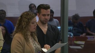 RAW VIDEO: Las Vegas police officer accused of casino robbery appears in court