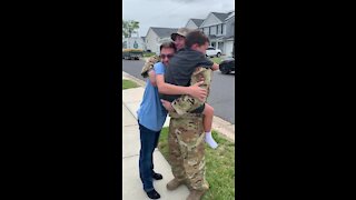 Dad comes home early from deployment to surprise the kids