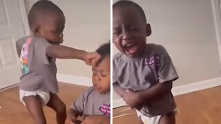 Brotherly love: Toddler intentionally hits sibling, runs away crying