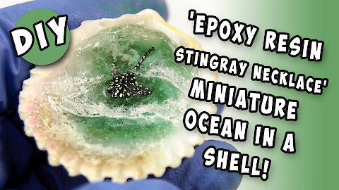 🌊 Miniature Ocean in a Shell! 🌊 Epoxy Resin Stingray Necklace' Resin Art