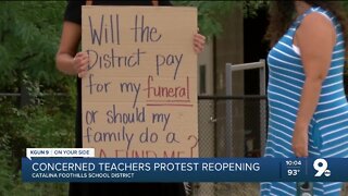 Teachers protest Catalina Foothills School District reopening plans