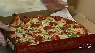 Special delivery: Pizzeria still hiring despite COVID-19 outbreak in Colorado