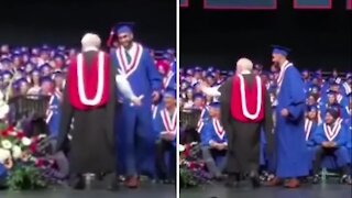 Student totally posterizes his principal at graduation ceremony