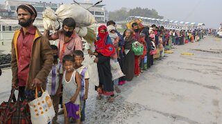Bangladesh Begins Vaccinating Thousands Of Rohingya Refugees