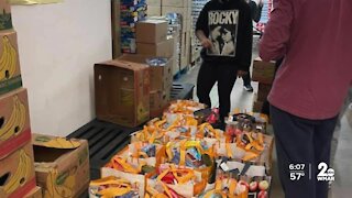 Baltimore Co. restaurant donates 120 Thanksgiving meals, with help from community