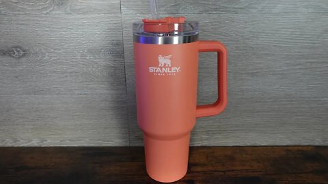 Can this travel tumbler keep water cold for 2 days?