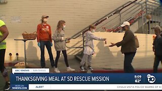 SD Rescue Mission gives out meals and more for Thanksgiving