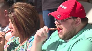 Nampa Farmers Market hosts a hot pepper eating contest
