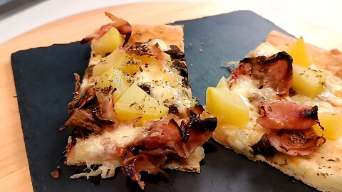 How to make pizza with ham, mushrooms & potatoes