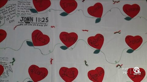 Community raises awareness on World AIDS Day through quilt displays