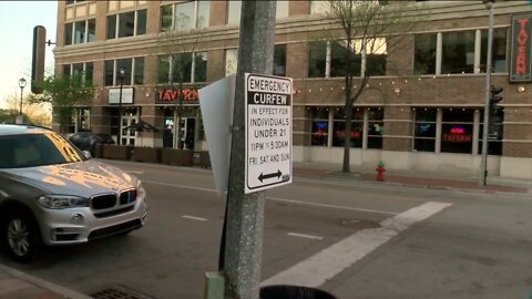 Milwaukee to enforce curfew, researchers say curfews increase violence