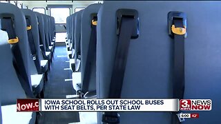 Iowa school rolls out school buses with seat belts, per new state law