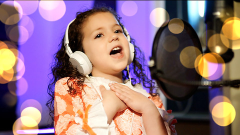Five-Year-Old Sinatra Fan Gives Powerful Rendition Of ‘Cheek To Cheek’ Classic