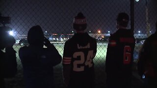 Rowdy Browns fans greet players after wild-card playoff victory