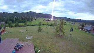 Lightning strike caught on camera during the day