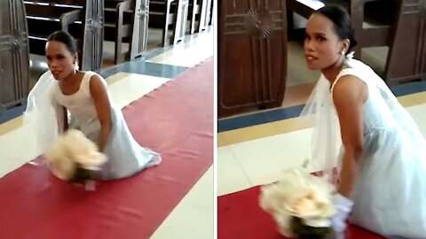 Inspiring woman ditches wheelchair, walks down aisle on wedding day