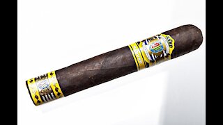 Blanco Cigars Maduro Robusto Cigar Review