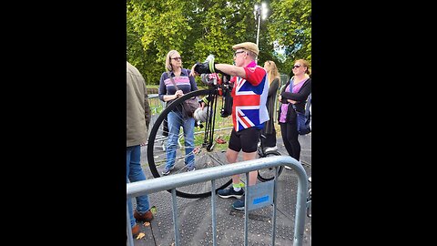 20220916-17 Penny-Farthing Guy Terrence Houlahan travels to Pay Respects to Queen Elizabeth at LISQ