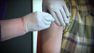 Health officials in SE Wisconsin offer more COVID-19 vaccine incentives