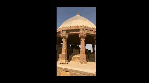 CHAUKHANDI TOMBS IN KARACHI IS A UNIQUE HERITAGE DUE TO THE CONSTRUCTION OF GRAVES.