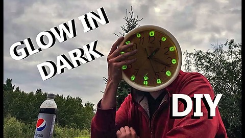 DIY Rust-Oleum Glow in the Dark Clock
