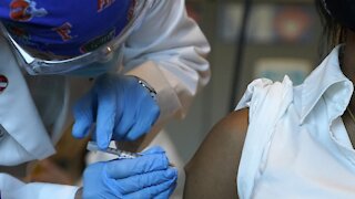 Hospitals Decide Which Health Care Workers Get First COVID-19 Vaccines