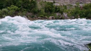 White Water WalkNiagra - Niagara River’s white-water rapids