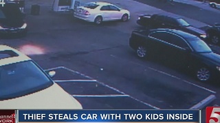 Thief Attemps To Steal Car With Kids Inside