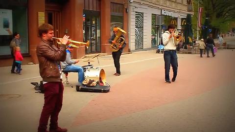 Street band from Latvia perform 'Dancing Queen' by ABBA