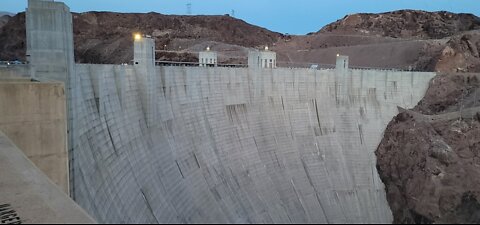 Hoover Dam and a drive through 51