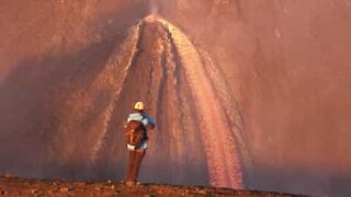 Etna-bjerget: fra udbrud til solnedgang